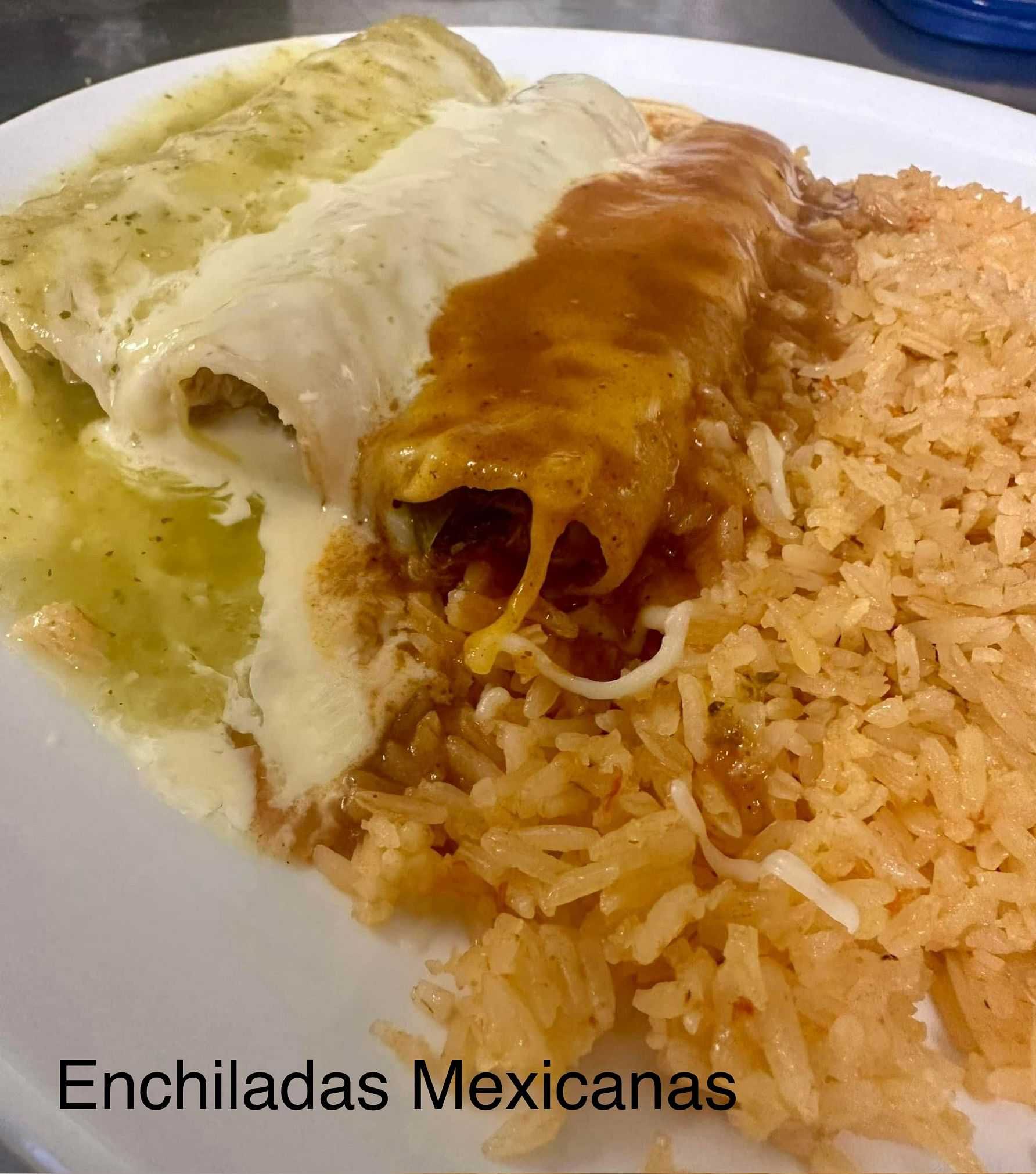 Plate of enchiladas with green and red sauces and a side of rice, labeled "Enchiladas Mexicanas".